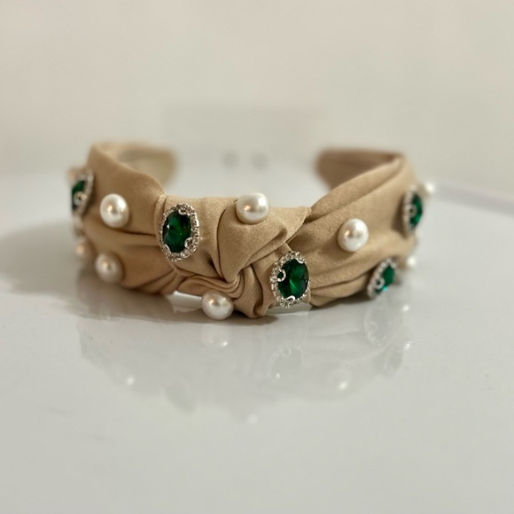 NWOT - Beige velvet embellished headband. Handmade. - Picture 1 of 4